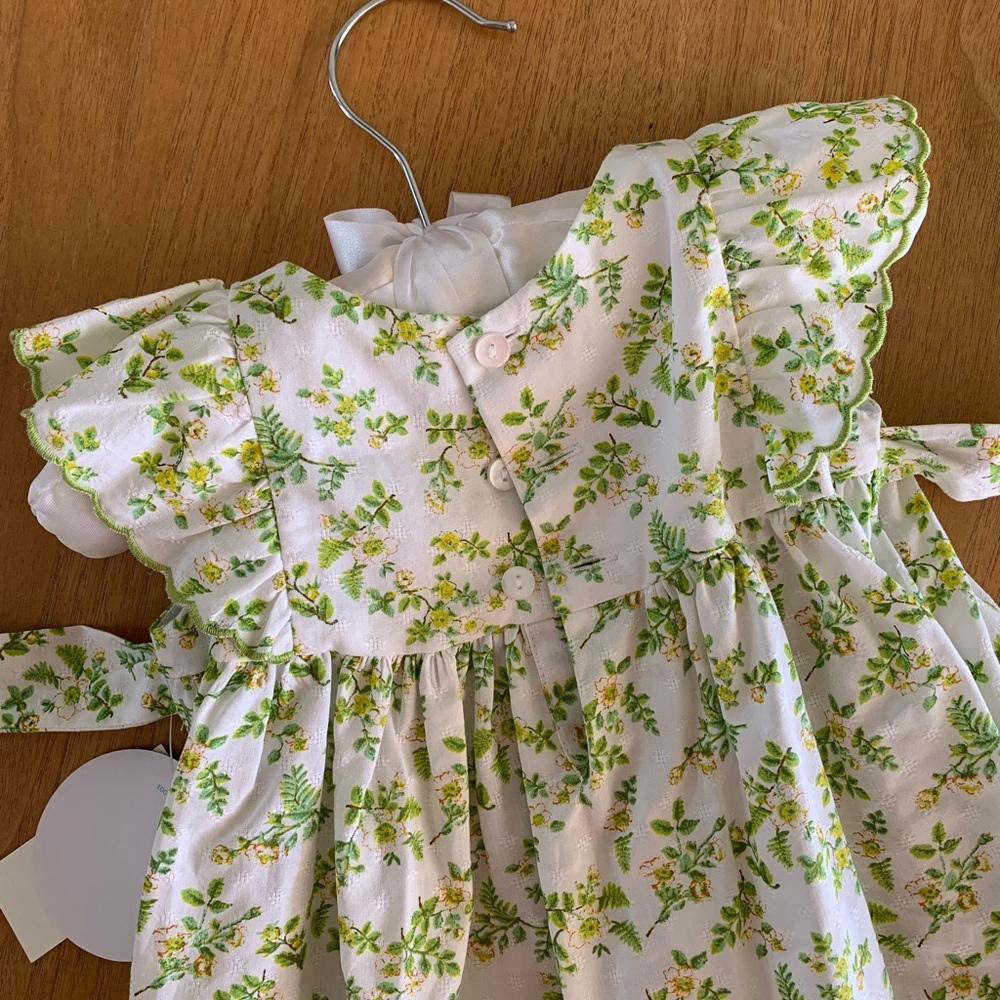 Baby girl dress! Great for Easter. Gift that was never worn.